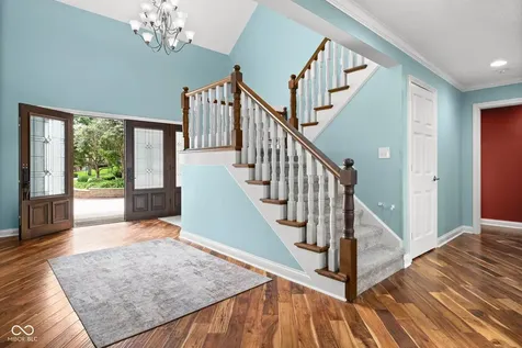 9264 Bluestone Circle Indianapolis IN 46236