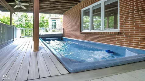 9264 Bluestone Circle Indianapolis IN 46236