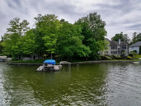 9264 Bluestone Circle Indianapolis IN 46236