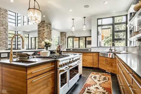 6301 Montana Springs Drive Zionsville IN 46077