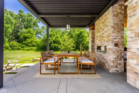 6301 Montana Springs Drive Zionsville IN 46077