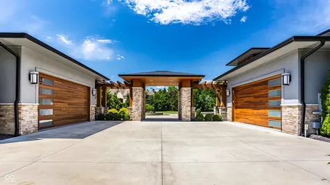 6301 Montana Springs Drive Zionsville IN 46077
