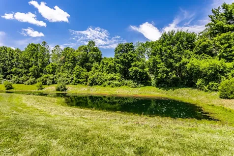 6301 Montana Springs Drive Zionsville IN 46077
