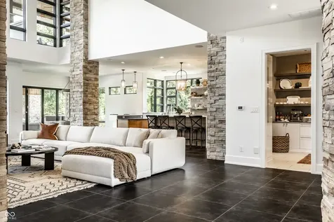 6301 Montana Springs Drive Zionsville IN 46077
