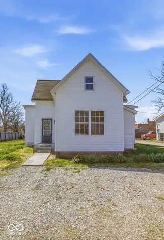 105 E Jefferson Street Kempton IN 46049