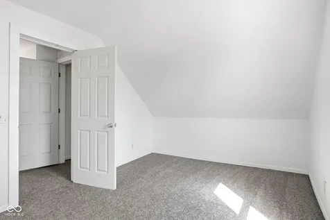 105 E Jefferson Street Kempton IN 46049