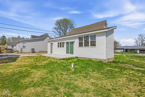 105 E Jefferson Street Kempton IN 46049