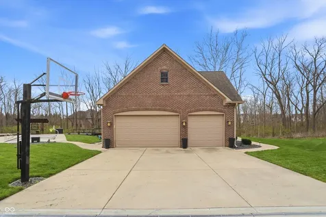 1291 N Blue Spruce Court Greenfield IN 46140