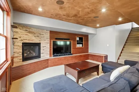 1291 N Blue Spruce Court Greenfield IN 46140