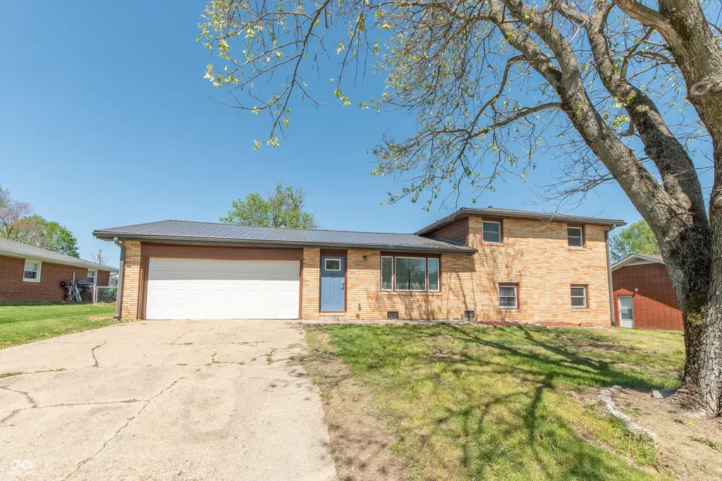 9636 E Randal Street Columbus IN 47203