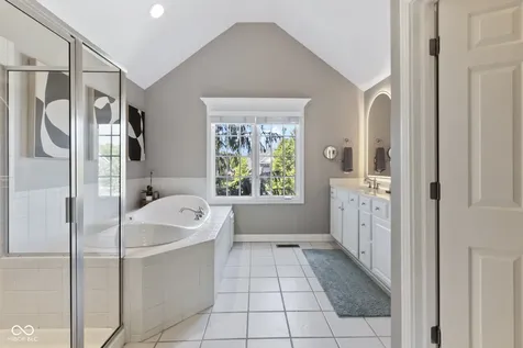 10736 Kemp Court Fishers IN 46040