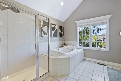 10736 Kemp Court Fishers IN 46040