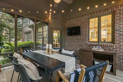 10736 Kemp Court Fishers IN 46040