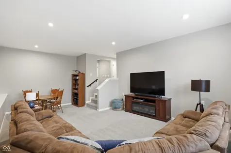6093 Brentwood Trace Brownsburg IN 46112
