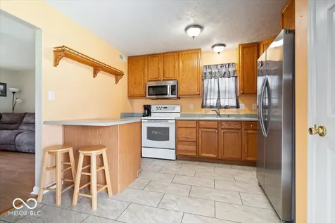 5208 Hodson Place Indianapolis IN 46241