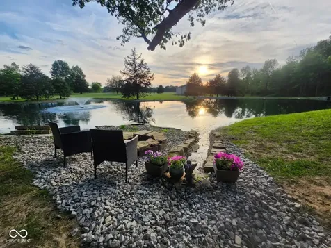 15411 N State Road 9 Hope IN 47246