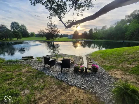 15411 N State Road 9 Hope IN 47246