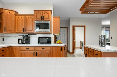15411 N State Road 9 Hope IN 47246