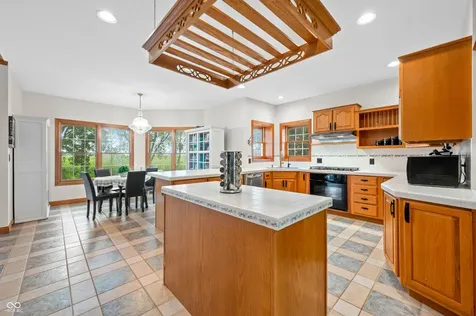15411 N State Road 9 Hope IN 47246