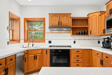 15411 N State Road 9 Hope IN 47246