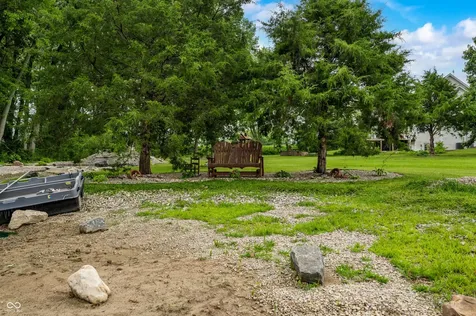 15411 N State Road 9 Hope IN 47246