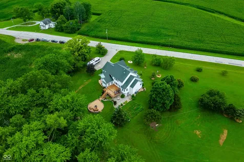 15411 N State Road 9 Hope IN 47246
