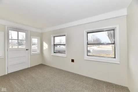 4992 W 100 S New Palestine IN 46163