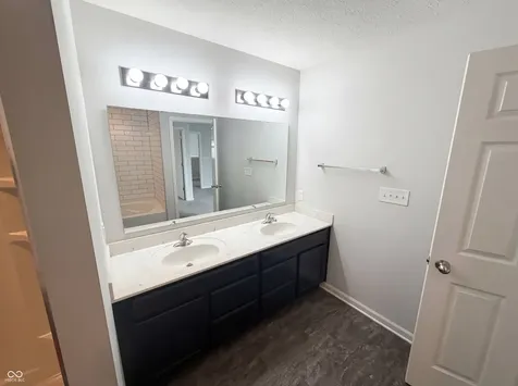 8095 Brookville Way Avon IN 46123
