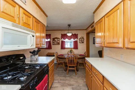 831 North Drive Seymour IN 47274