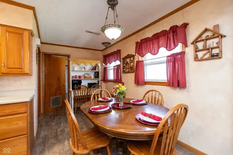 831 North Drive Seymour IN 47274