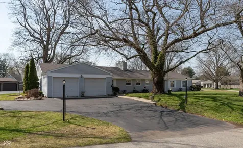 831 North Drive Seymour IN 47274