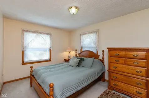 831 North Drive Seymour IN 47274