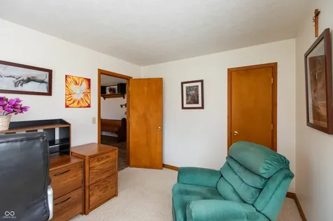 831 North Drive Seymour IN 47274