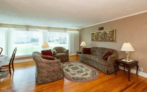 831 North Drive Seymour IN 47274