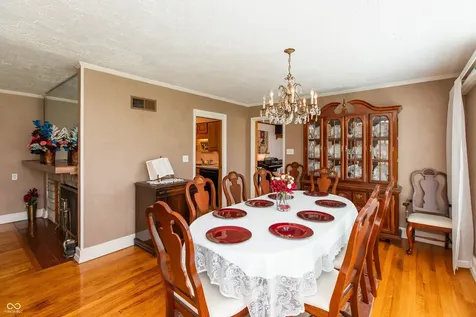 831 North Drive Seymour IN 47274