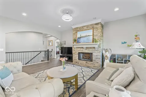 10780 Creekbed Circle Fishers IN 46038