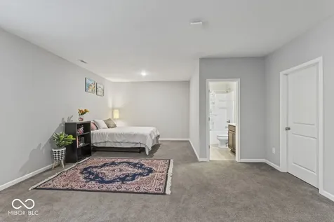 10780 Creekbed Circle Fishers IN 46038
