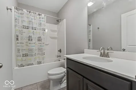 10780 Creekbed Circle Fishers IN 46038