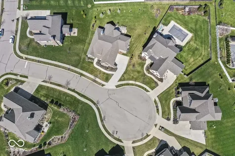 10780 Creekbed Circle Fishers IN 46038