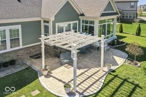10780 Creekbed Circle Fishers IN 46038