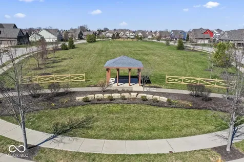 10780 Creekbed Circle Fishers IN 46038
