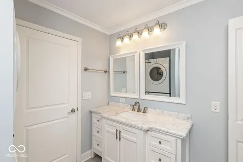 4681 Stansbury Lane Indianapolis IN 46254
