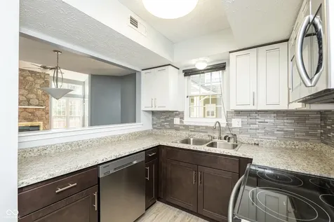 4681 Stansbury Lane Indianapolis IN 46254