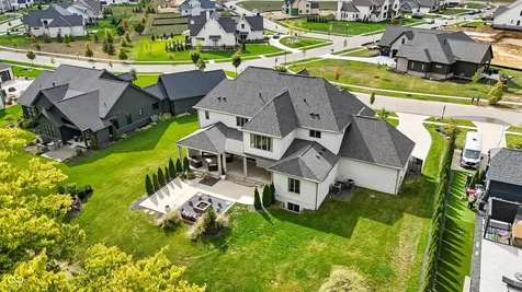 5130 Melbourne Place Zionsville IN 46077