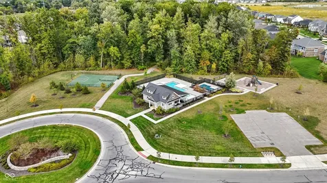5130 Melbourne Place Zionsville IN 46077