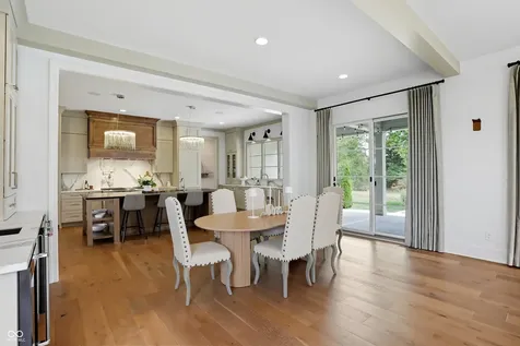 5130 Melbourne Place Zionsville IN 46077