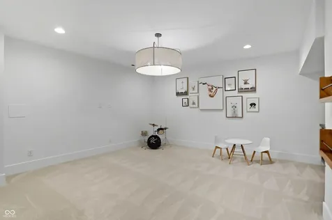 5130 Melbourne Place Zionsville IN 46077