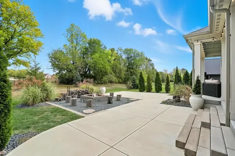 5130 Melbourne Place Zionsville IN 46077