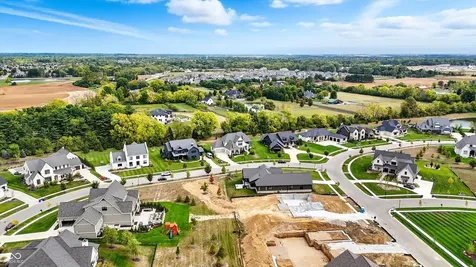 5130 Melbourne Place Zionsville IN 46077