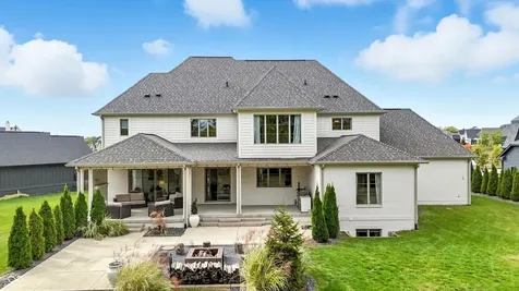 5130 Melbourne Place Zionsville IN 46077